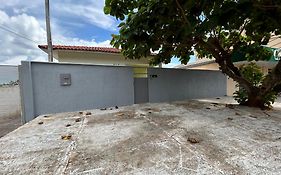 Unidade independente e confortável, em sobrado residencial no coração de Foz! TÉRREO e piscina compartilhada